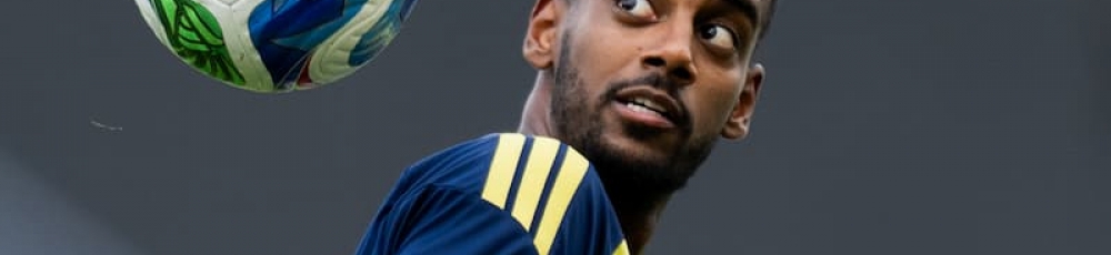 isak laddar för vm
